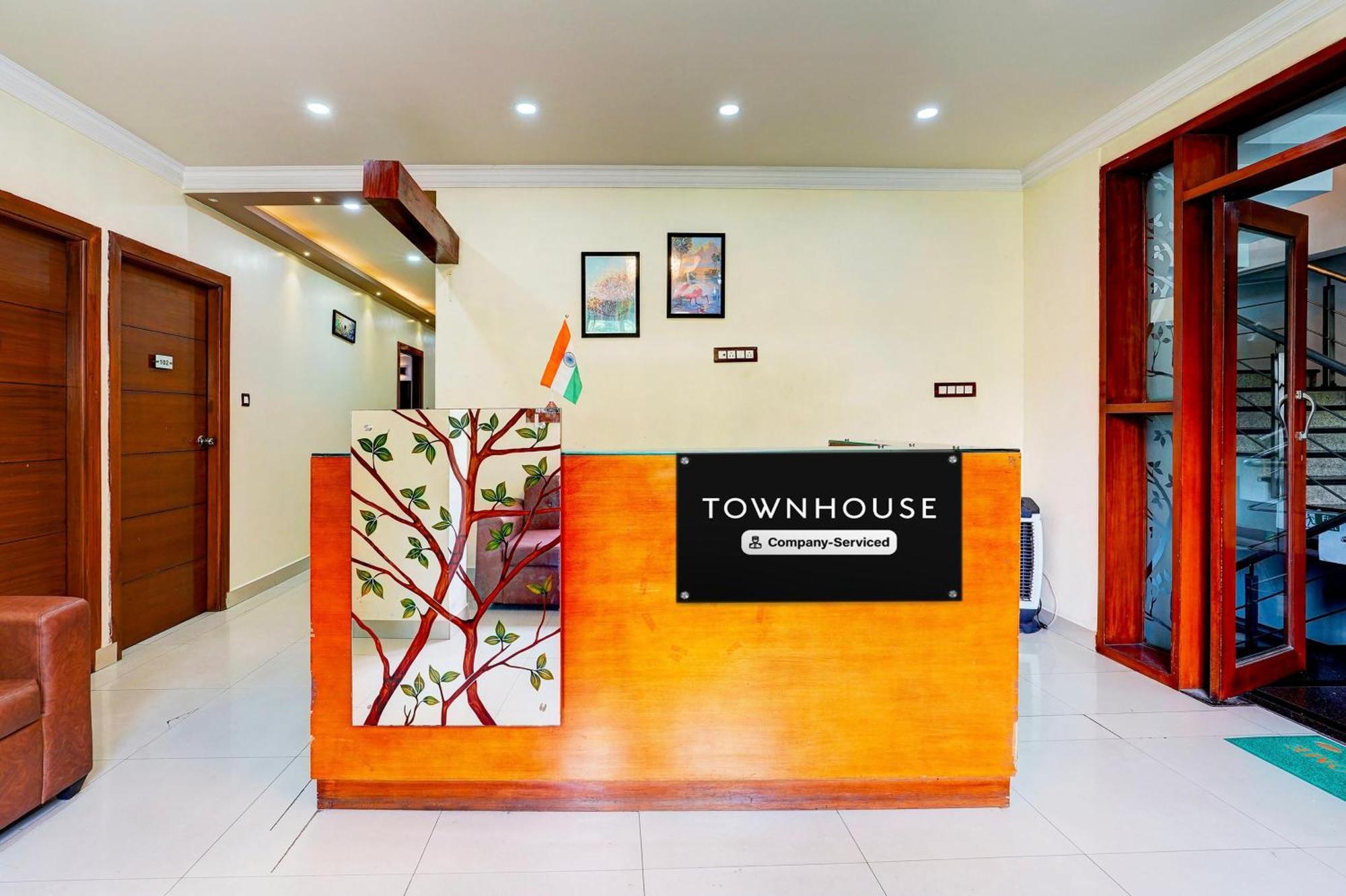 Super Townhouse Mg Road Near Commercial Street Bangalore Exterior foto